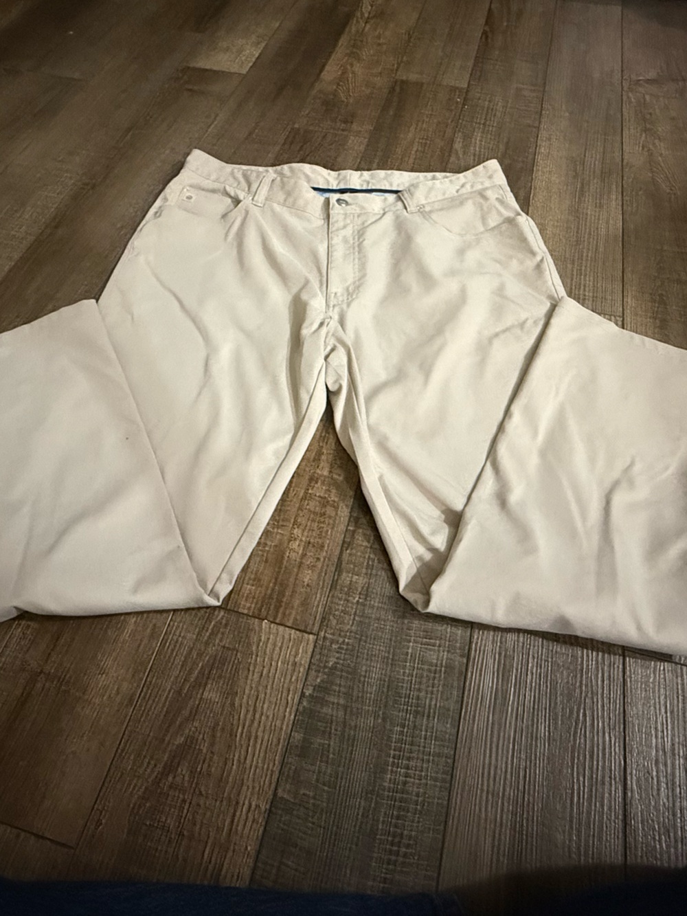 Peter Millar Men's Khaki Chinos in Light Beige